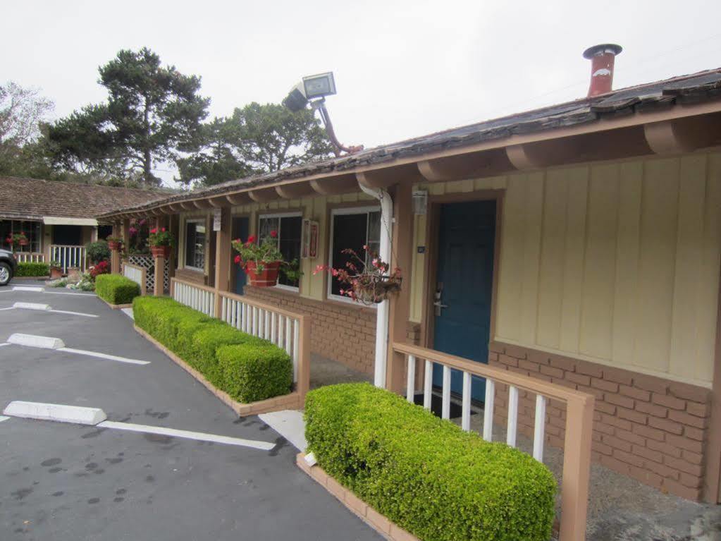 Motel Padre Oaks Monterey Exterior foto